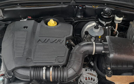 Chevrolet Niva I рестайлинг, 2017 год, 710 000 рублей, 3 фотография