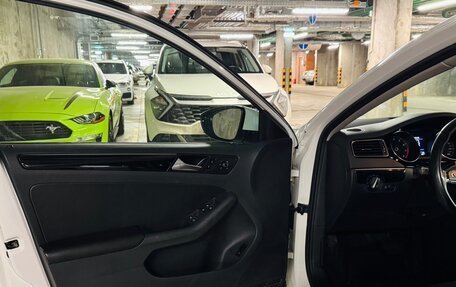 Volkswagen Jetta VI, 2016 год, 1 880 000 рублей, 8 фотография