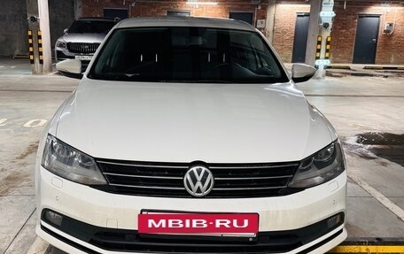 Volkswagen Jetta VI, 2016 год, 1 880 000 рублей, 3 фотография
