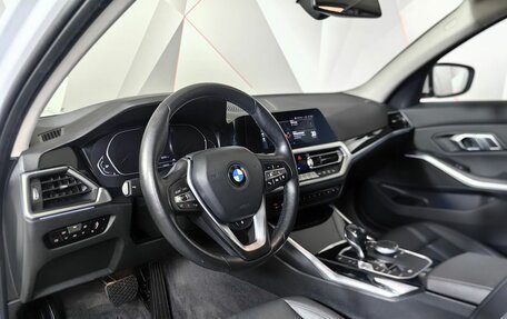 BMW 3 серия, 2020 год, 3 380 000 рублей, 12 фотография