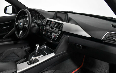 BMW 3 серия, 2016 год, 2 700 000 рублей, 14 фотография