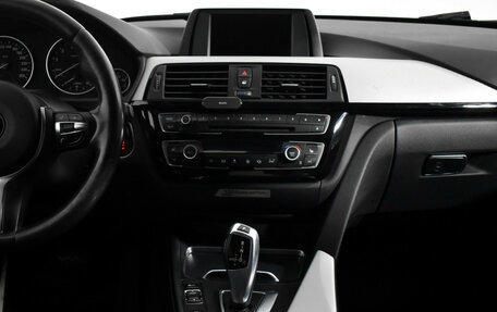 BMW 3 серия, 2016 год, 2 700 000 рублей, 16 фотография