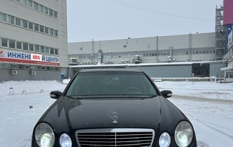 Mercedes-Benz E-Класс, 2003 год, 1 030 000 рублей, 3 фотография