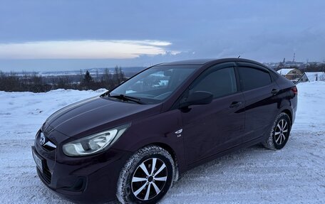 Hyundai Solaris II рестайлинг, 2013 год, 745 000 рублей, 1 фотография