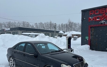 Mercedes-Benz C-Класс, 2005 год, 510 000 рублей, 1 фотография