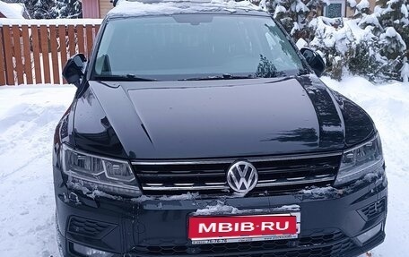Volkswagen Tiguan II, 2017 год, 1 850 000 рублей, 1 фотография