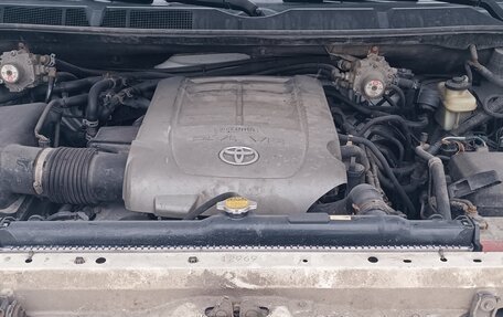 Toyota Sequoia II рестайлинг, 2008 год, 3 500 000 рублей, 10 фотография