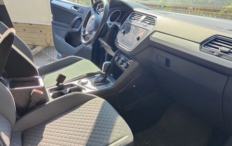 Volkswagen Tiguan II, 2017 год, 1 850 000 рублей, 5 фотография