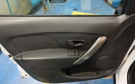 Renault Logan II, 2022 год, 969 000 рублей, 9 фотография