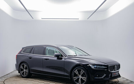 Volvo V60 II, 2018 год, 2 120 000 рублей, 3 фотография