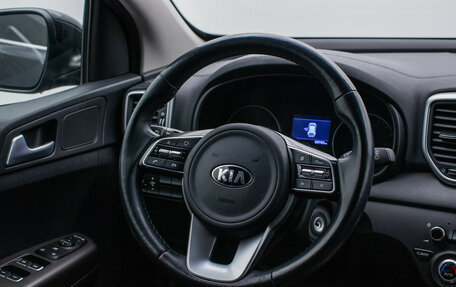 KIA Sportage IV рестайлинг, 2021 год, 2 520 000 рублей, 15 фотография