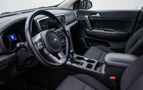 KIA Sportage IV рестайлинг, 2021 год, 2 520 000 рублей, 10 фотография