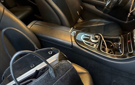 Mercedes-Benz E-Класс, 2018 год, 1 550 000 рублей, 13 фотография