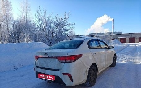 KIA Rio IV, 2017 год, 950 000 рублей, 3 фотография