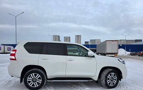 Toyota Land Cruiser Prado 150 рестайлинг 2, 2014 год, 3 300 000 рублей, 2 фотография