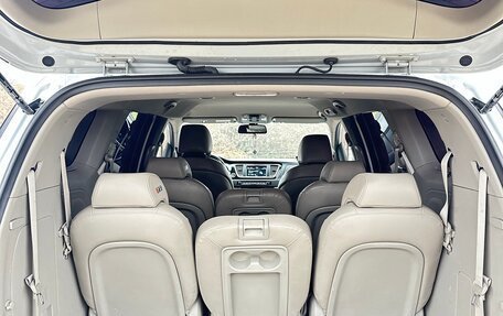 KIA Carnival III, 2019 год, 1 580 000 рублей, 10 фотография