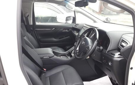 Toyota Alphard III, 2019 год, 4 500 000 рублей, 13 фотография