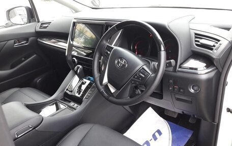 Toyota Alphard III, 2019 год, 4 500 000 рублей, 15 фотография