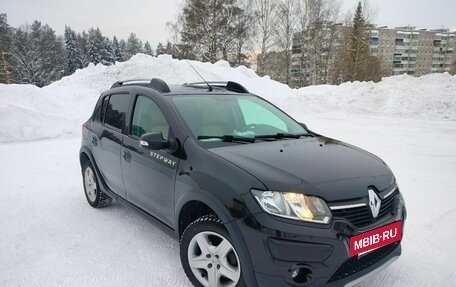 Renault Sandero II рестайлинг, 2017 год, 1 200 000 рублей, 2 фотография