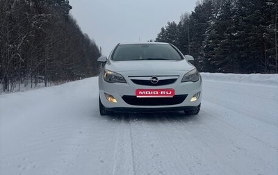 Opel Astra J, 2010 год, 700 000 рублей, 1 фотография