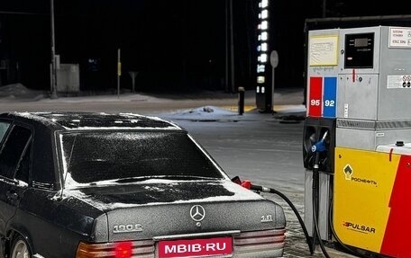 Mercedes-Benz 190 (W201), 1993 год, 210 000 рублей, 2 фотография