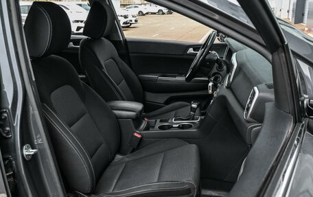 KIA Sportage IV рестайлинг, 2018 год, 2 319 000 рублей, 8 фотография