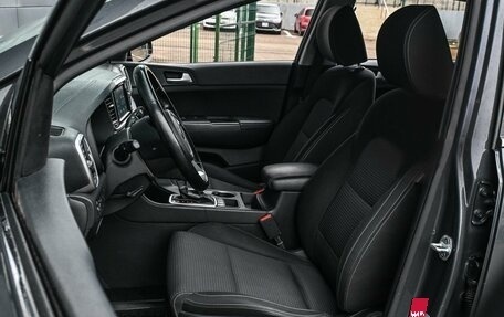 KIA Sportage IV рестайлинг, 2018 год, 2 319 000 рублей, 10 фотография