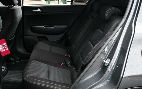 KIA Sportage IV рестайлинг, 2018 год, 2 319 000 рублей, 9 фотография