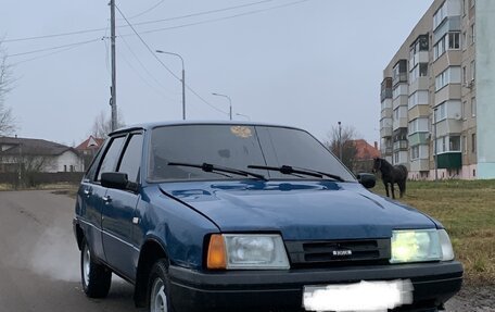 ИЖ 2126 «Ода», 2004 год, 160 000 рублей, 11 фотография