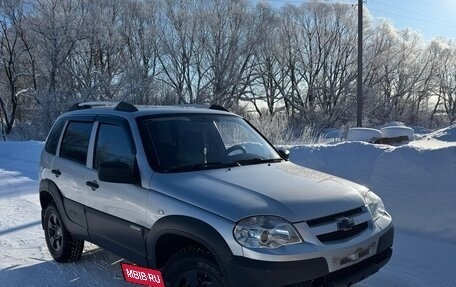 Chevrolet Niva I рестайлинг, 2012 год, 510 000 рублей, 2 фотография