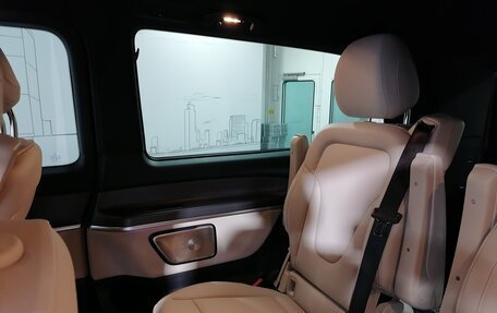 Mercedes-Benz V-Класс, 2024 год, 17 500 000 рублей, 19 фотография