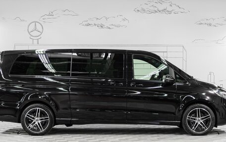 Mercedes-Benz V-Класс, 2024 год, 17 500 000 рублей, 2 фотография