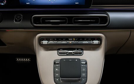 Mercedes-Benz V-Класс, 2024 год, 17 500 000 рублей, 25 фотография