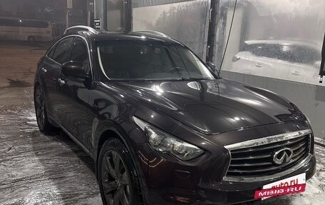Infiniti FX II, 2009 год, 2 000 000 рублей, 3 фотография