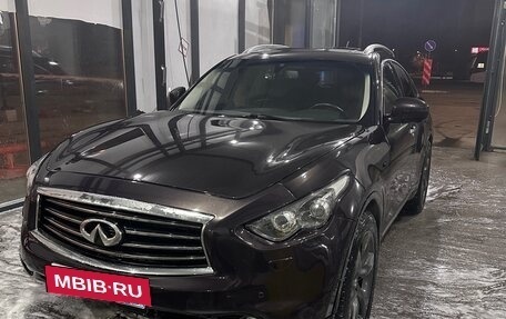 Infiniti FX II, 2009 год, 2 000 000 рублей, 2 фотография