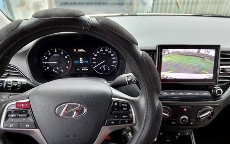 Hyundai Solaris II рестайлинг, 2021 год, 1 499 999 рублей, 6 фотография