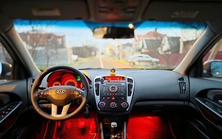 KIA cee'd I рестайлинг, 2010 год, 530 000 рублей, 12 фотография