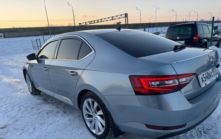 Skoda Superb III рестайлинг, 2019 год, 2 220 000 рублей, 2 фотография