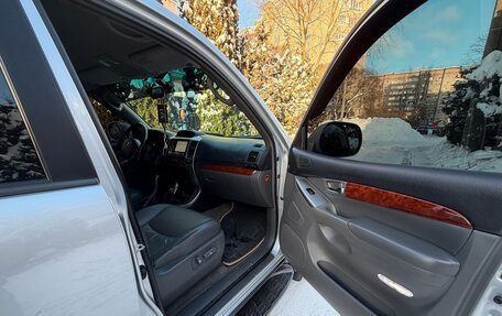 Toyota Land Cruiser Prado 120 рестайлинг, 2006 год, 2 250 000 рублей, 24 фотография