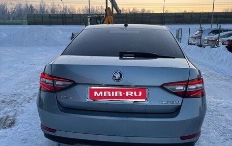 Skoda Superb III рестайлинг, 2019 год, 2 220 000 рублей, 3 фотография