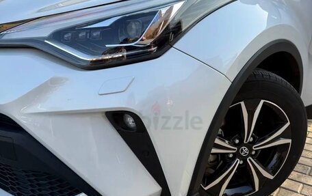 Toyota C-HR I рестайлинг, 2023 год, 2 290 999 рублей, 2 фотография