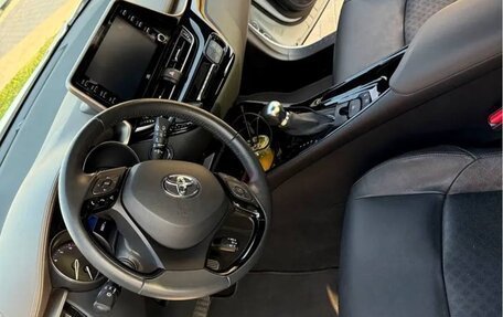 Toyota C-HR I рестайлинг, 2023 год, 2 290 999 рублей, 7 фотография