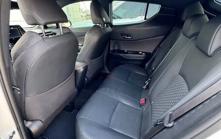 Toyota C-HR I рестайлинг, 2023 год, 2 290 999 рублей, 10 фотография