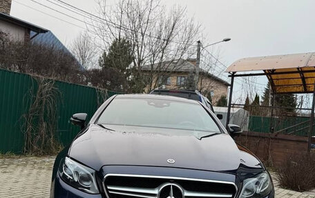 Mercedes-Benz E-Класс AMG, 2018 год, 5 650 000 рублей, 3 фотография