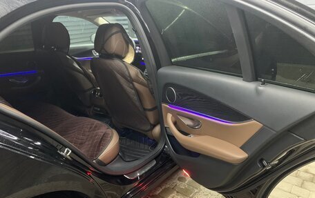 Mercedes-Benz E-Класс, 2020 год, 3 800 000 рублей, 11 фотография