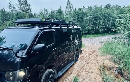 Toyota HiAce H200, 2013 год, 4 400 000 рублей, 5 фотография