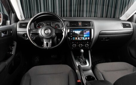 Volkswagen Jetta VI, 2013 год, 1 049 000 рублей, 6 фотография