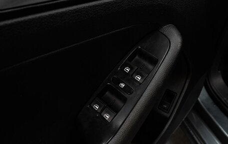 Volkswagen Jetta VI, 2013 год, 1 049 000 рублей, 16 фотография