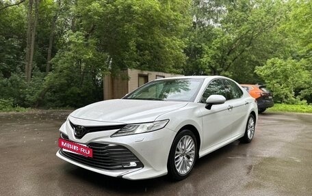 Toyota Camry, 2020 год, 4 200 000 рублей, 2 фотография