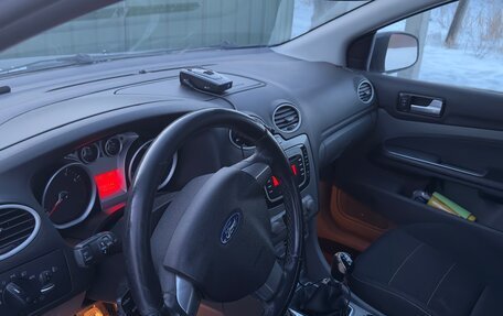 Ford Focus II рестайлинг, 2010 год, 800 000 рублей, 5 фотография